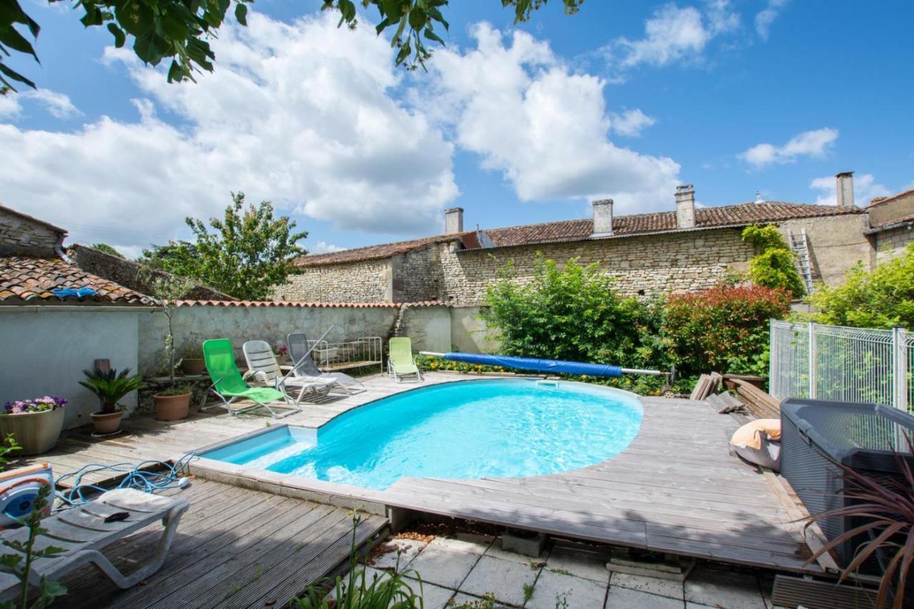 A L'Antan - La Ferme D'Octave Panzió Saint-Hilaire-de-Villefranche Kültér fotó